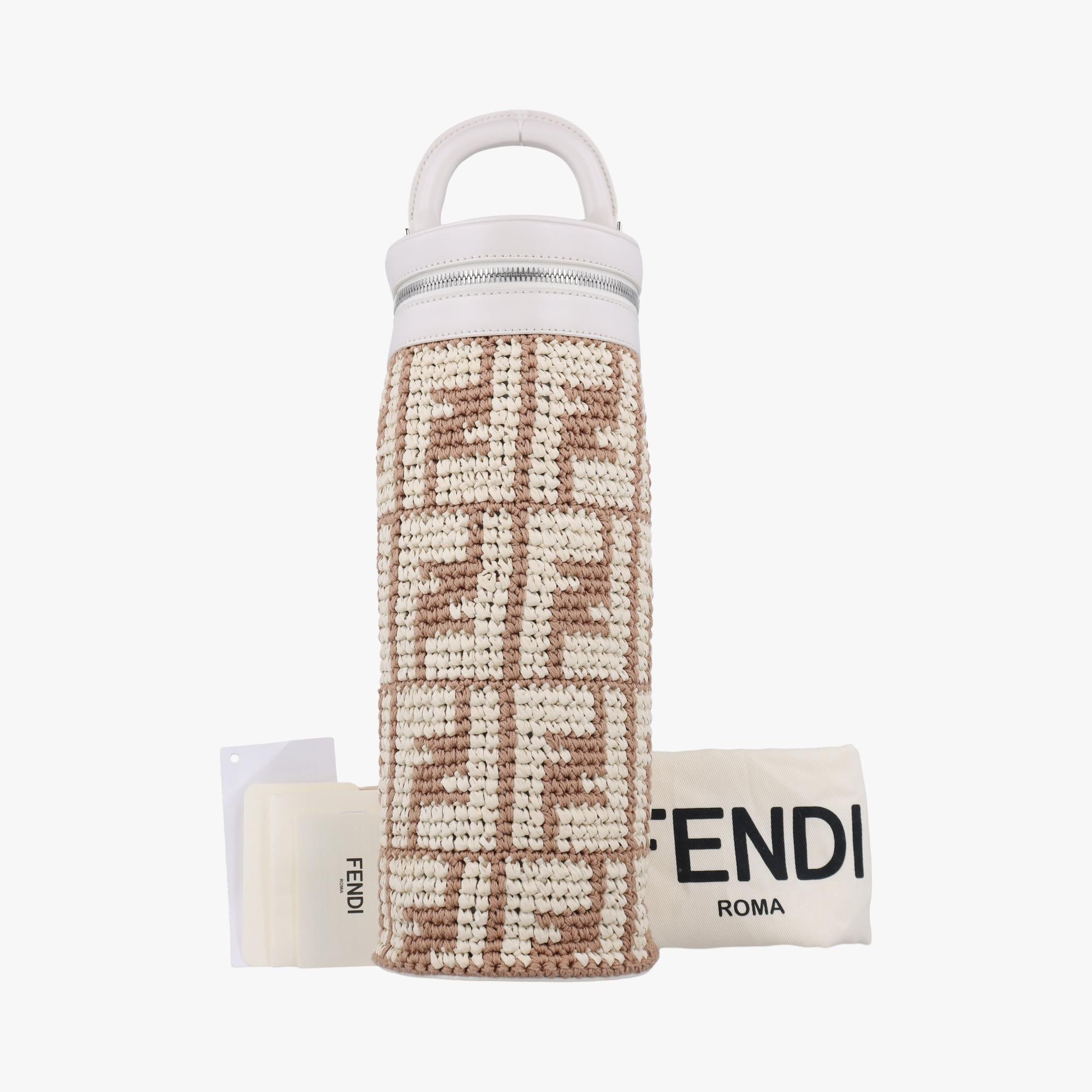 フェンディ Fendi ショルダーバッグ レディース ズッカ　ボトルホルダー　 カーキ×ホワイト ストロー×レザー 7AL026 APOT F1LY4