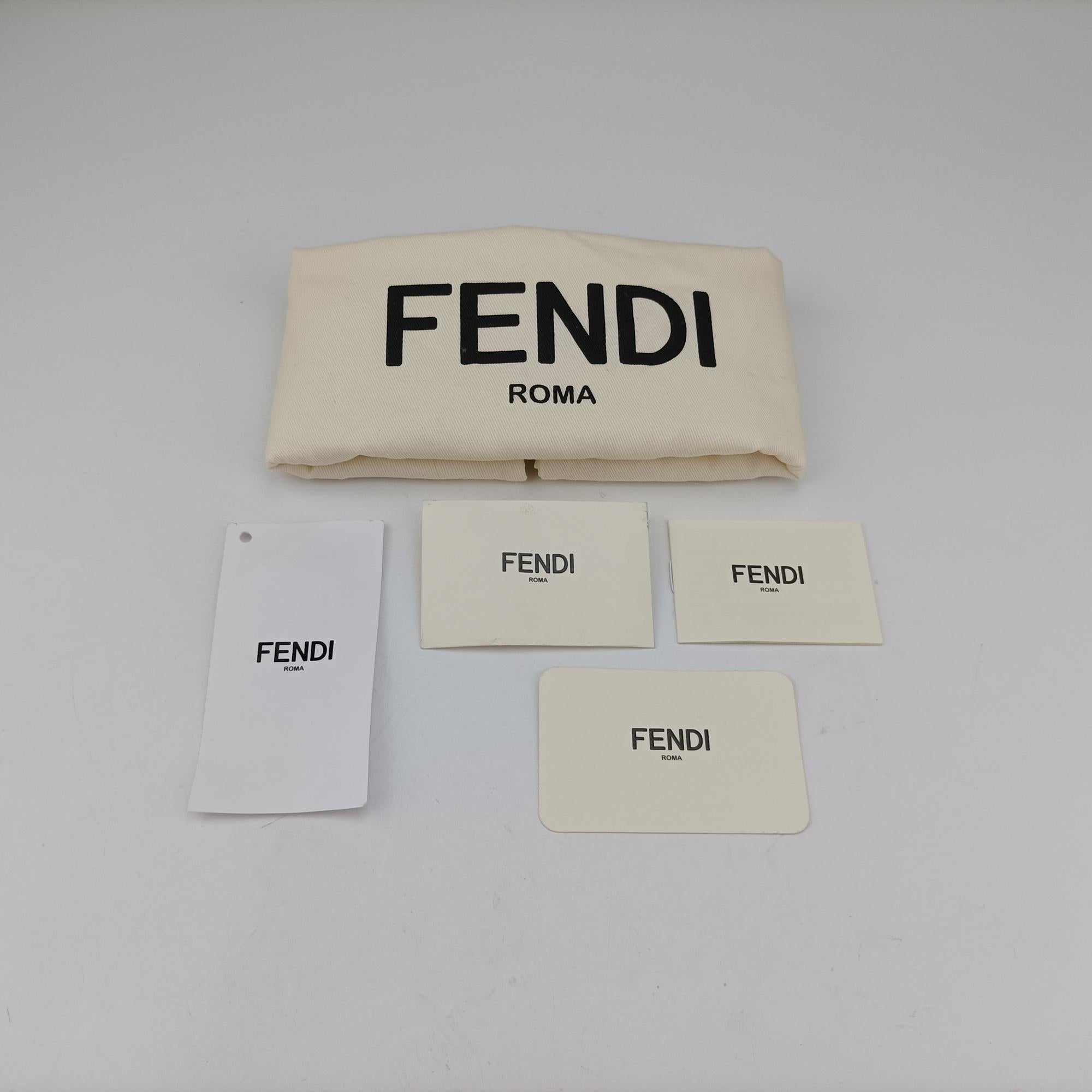 フェンディ Fendi ショルダーバッグ レディース ズッカ　ボトルホルダー　 カーキ×ホワイト ストロー×レザー 7AL026 APOT F1LY4