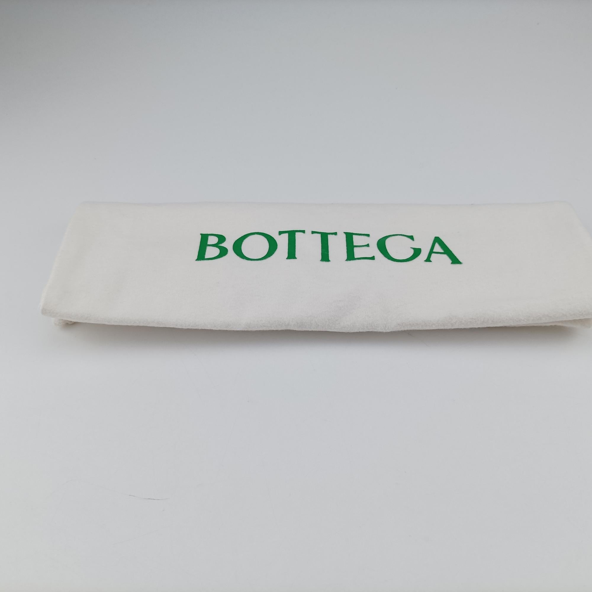 ボッテガヴェネタ Bottega Veneta クラッチバッグ レディース ザ ツイスト グリーン レザー B09128199N