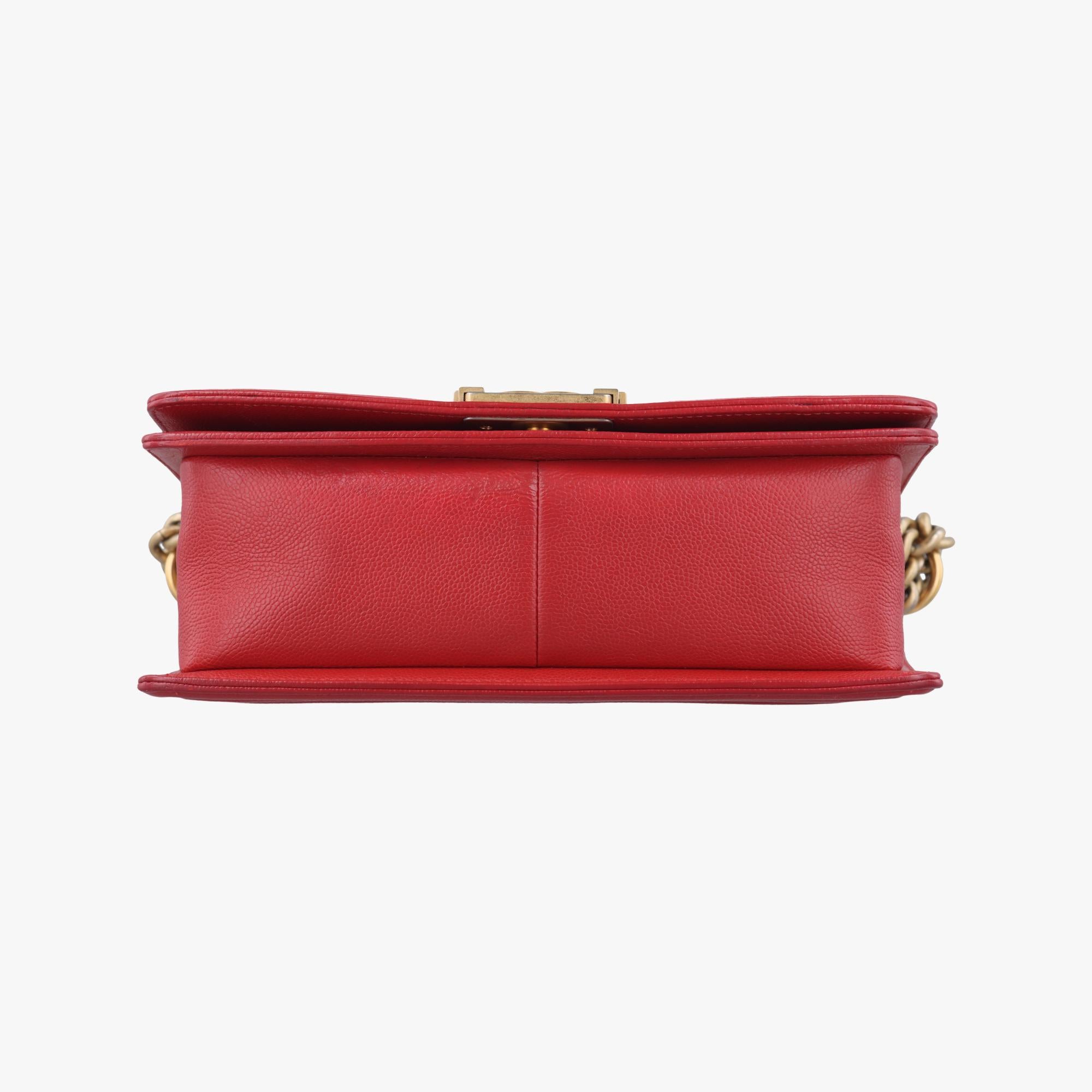 シャネルChanelボーイシャネル レッド キャビアスキン A67086 25264326