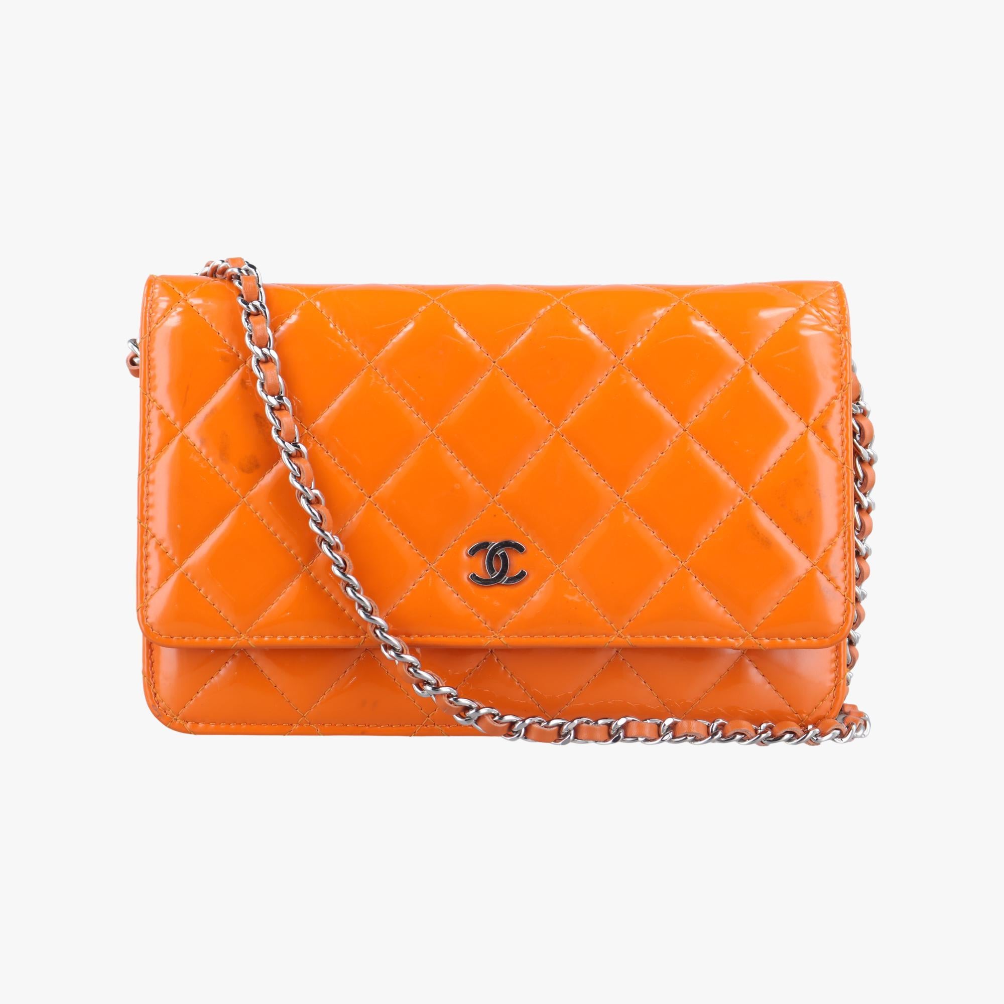 シャネル Chanel ショルダーバッグ レディース マトラッセ ココマーク オレンジ パテント A33814 19544978