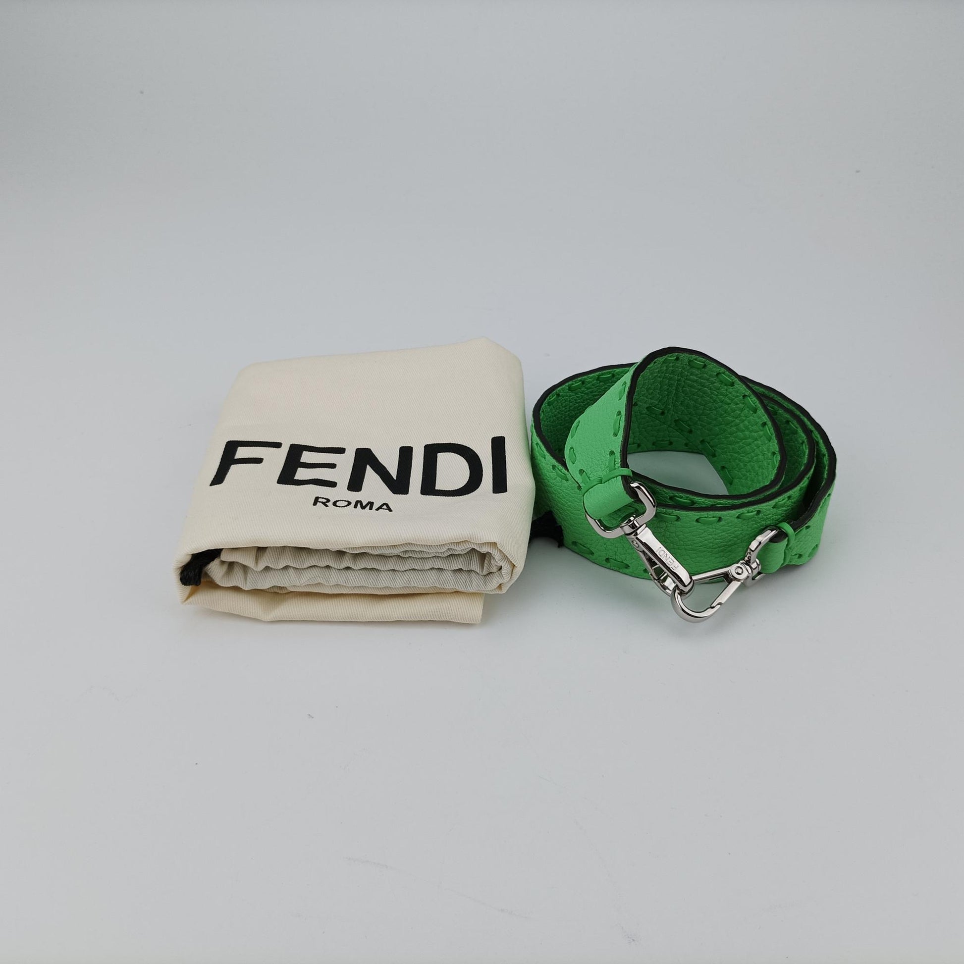 フェンディ Fendi ショルダーバッグ レディース マンマバケット グリーン レザー 8BR600-ANT2-238-10429