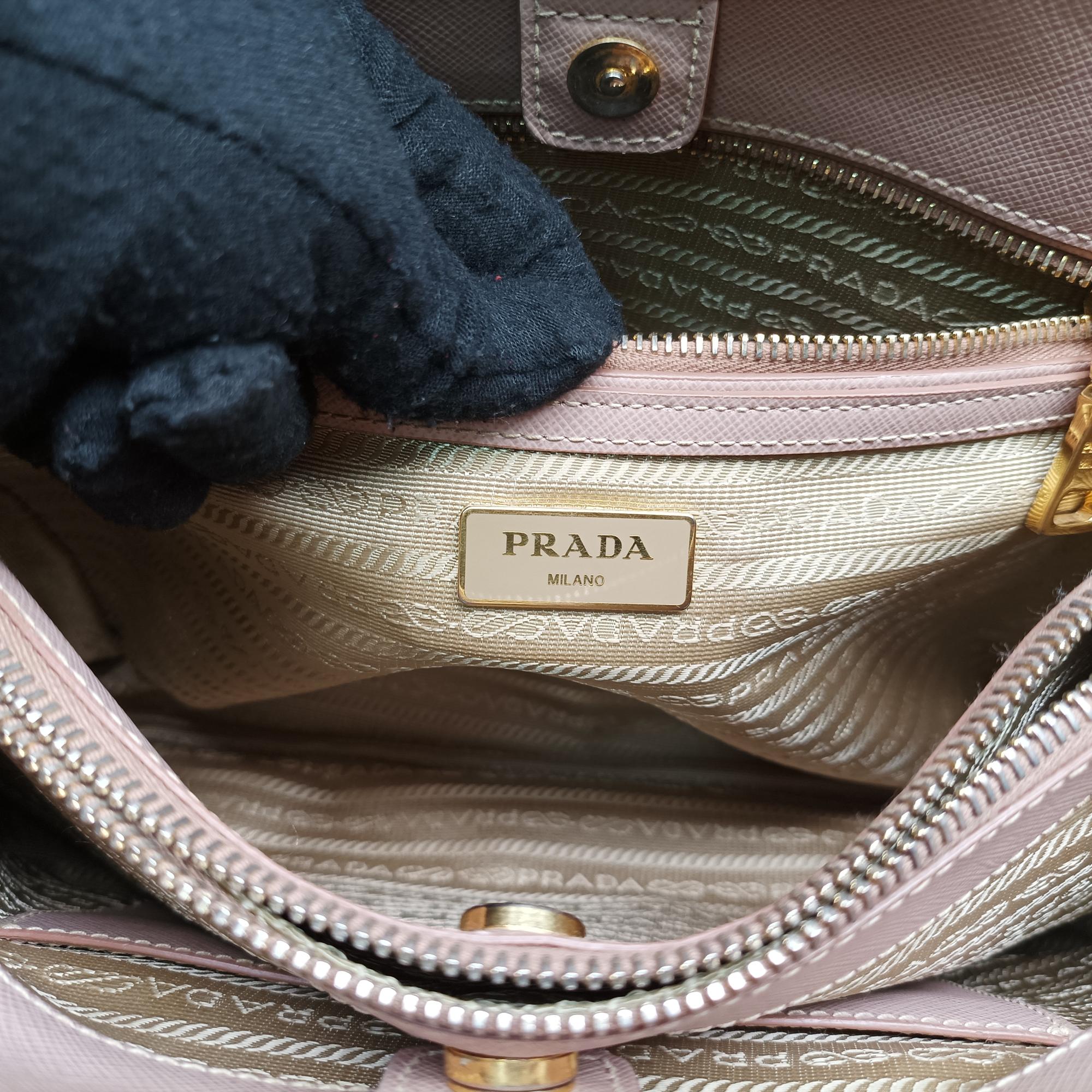 プラダ Prada ショルダーバッグ レディース ピンク 31/X 173