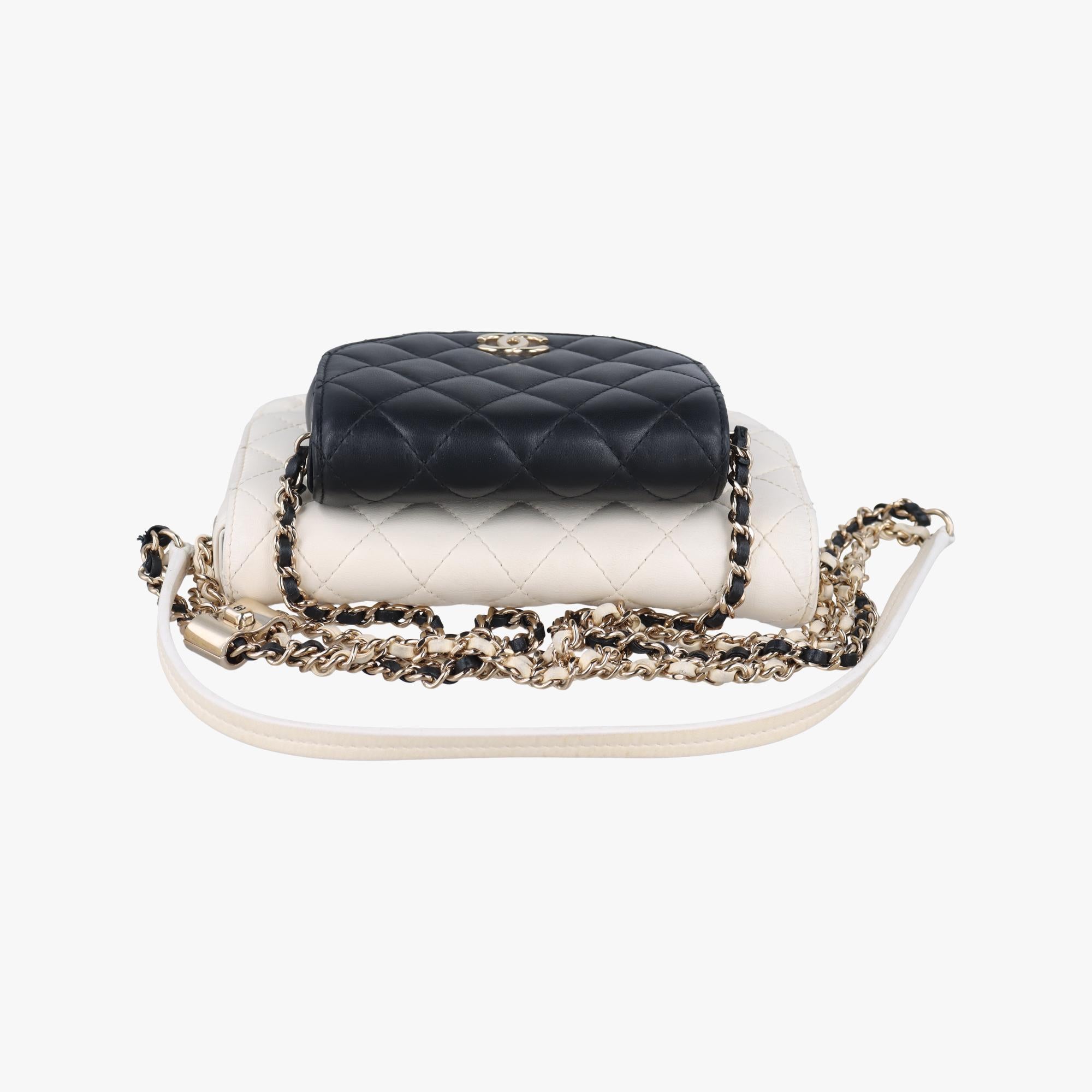 シャネル Chanel ショルダーバッグ レディース サイドパック マトラッセ ホワイト ラムスキン AS0649 27842687