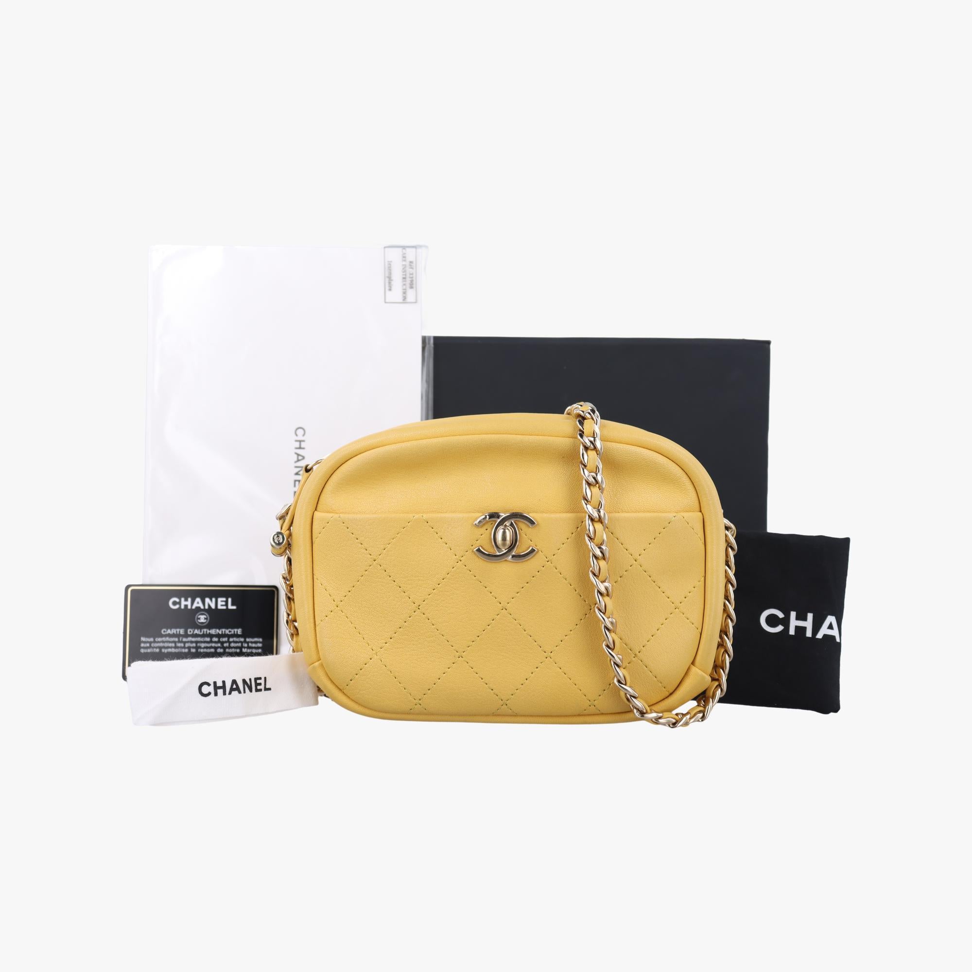 シャネル Chanel ショルダーバッグ レディース マトラッセ カメラ イエロー レザー AS0538 26810691