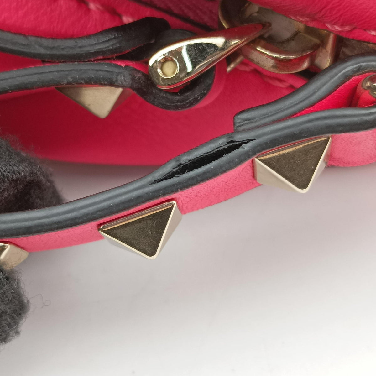 Rockstud Rose Leather TV H809BOL1ロックスタッズ ローズ レッド レザー TV H809BOL1